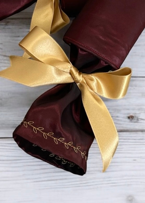 LUXURY CHRISTMAS CRACKERS - EMBROIDERY DETAIL