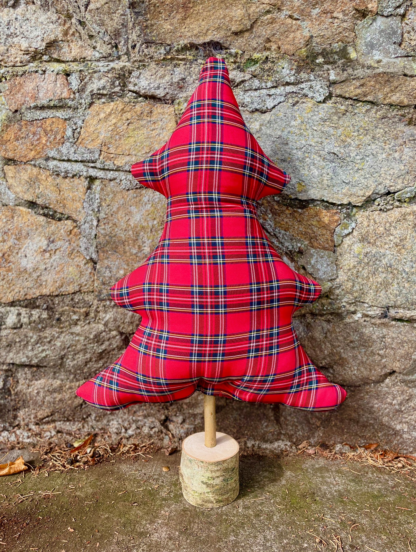Traditional Tartan Red TREE