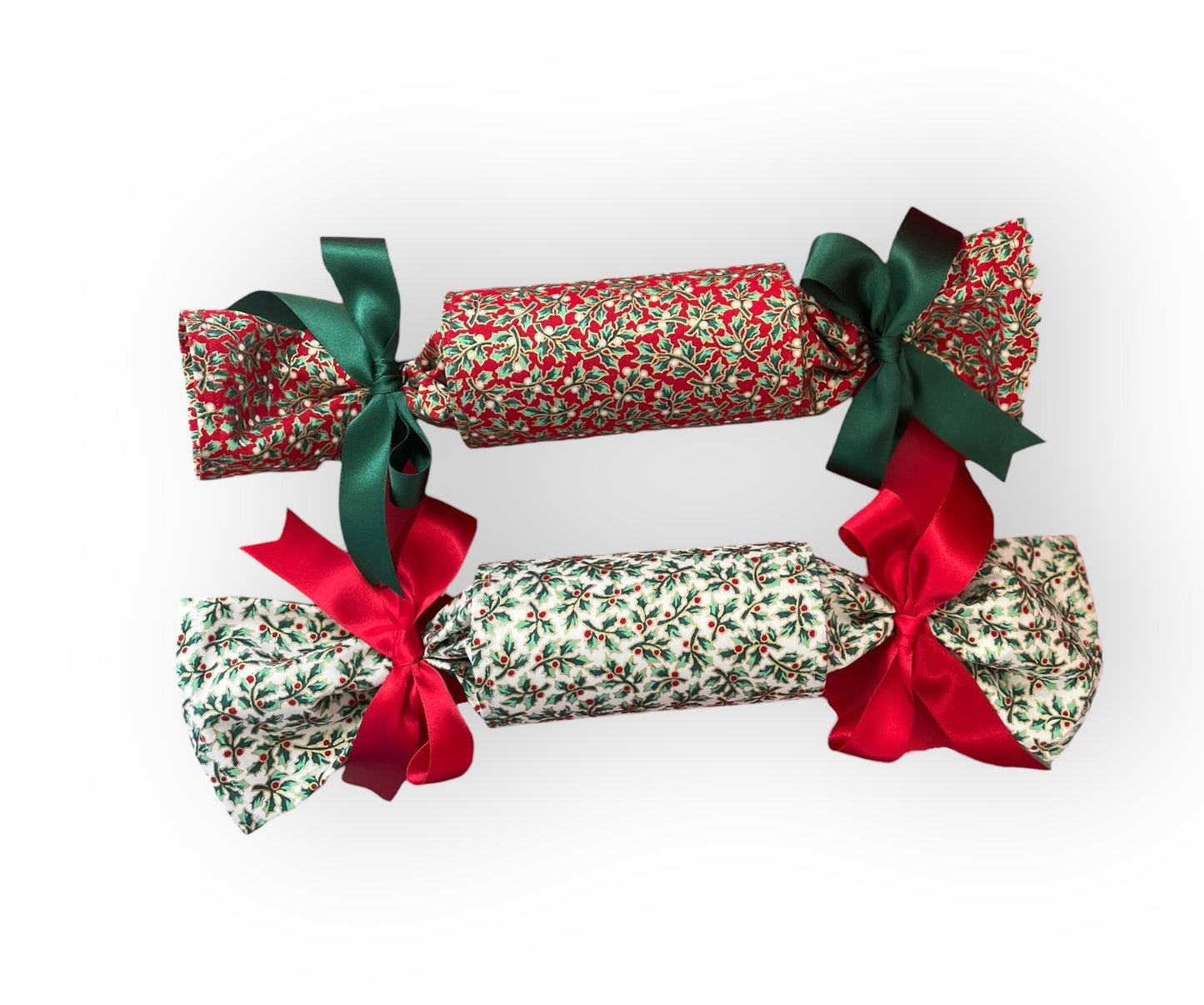 Luxury Christmas Crackers - Holly Berry Red & Ivory