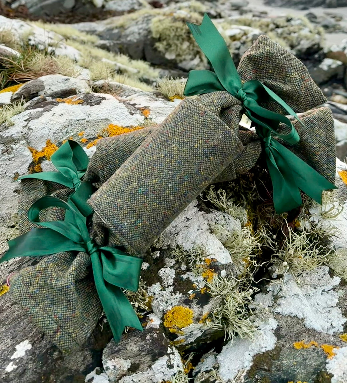 Luxury Christmas Crackers - Golden Heritage Donegal Tweed