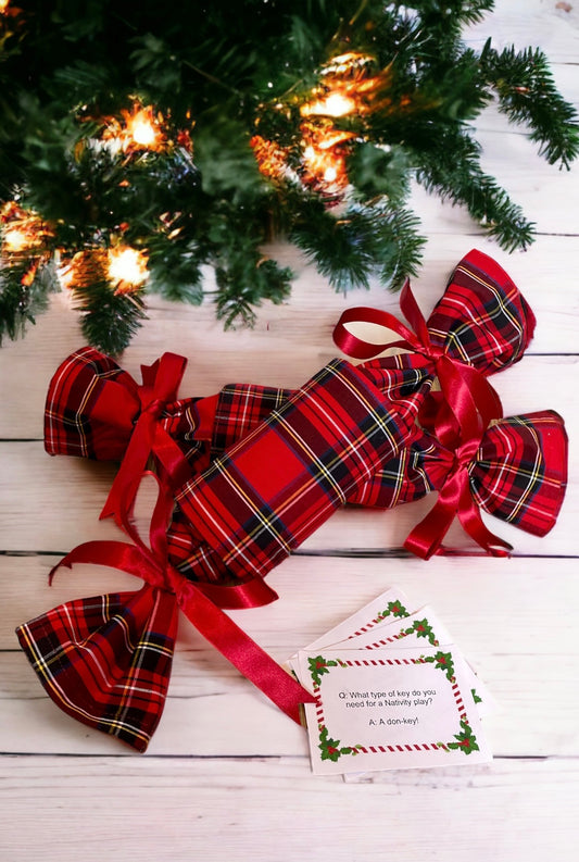 Luxury Christmas Crackers -Traditional Tartan Red